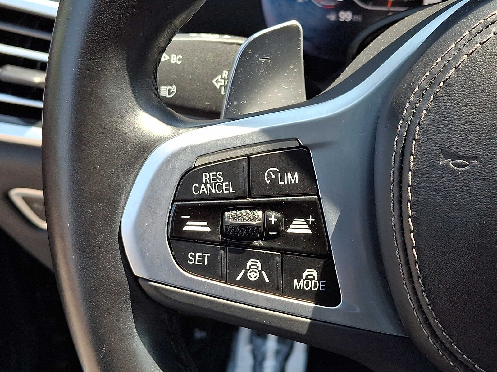 2022 BMW X7 M50i - Photo 29