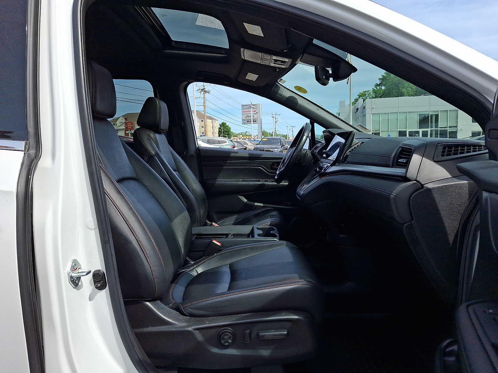 2023 Honda Odyssey SPORT - Photo 18