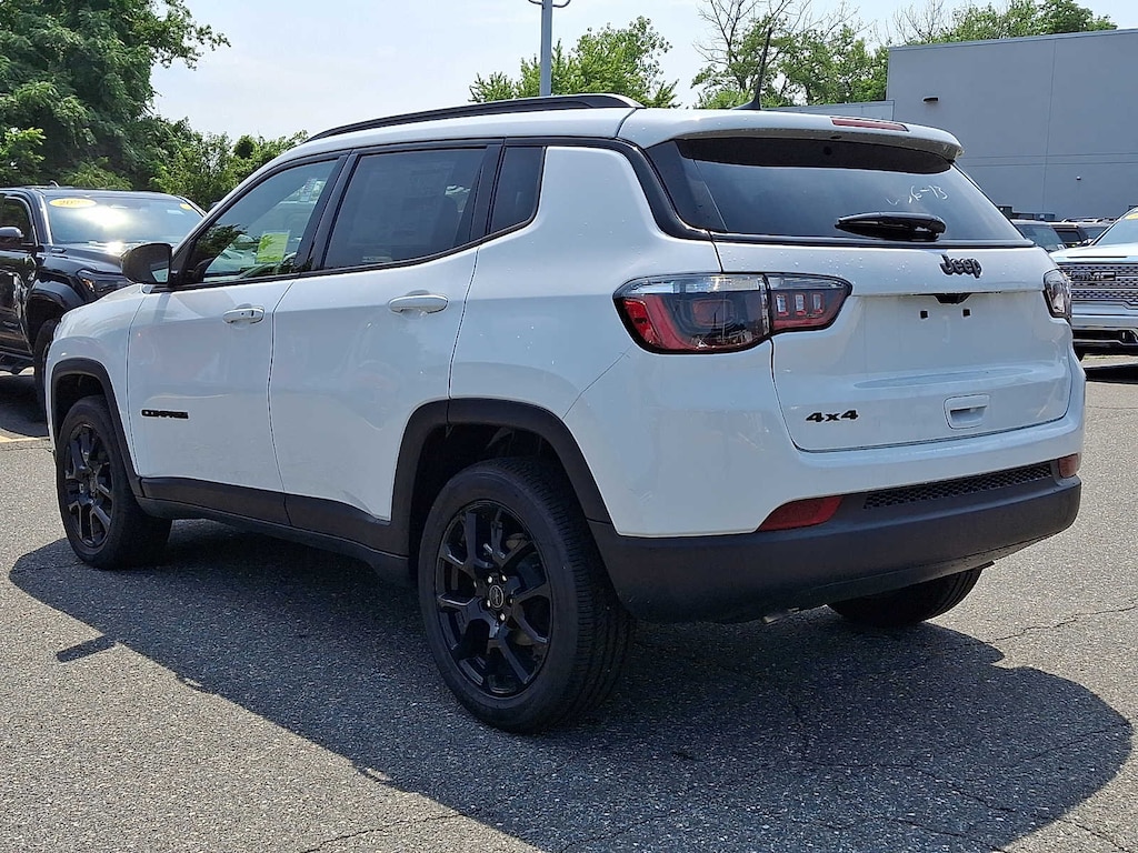 New 2026 Jeep Compass LATITUDE ALTITUDE 4X4 Sport Utility