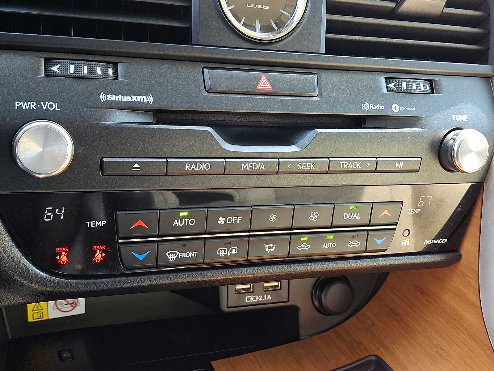 2021 Lexus RX 350 - Photo 18