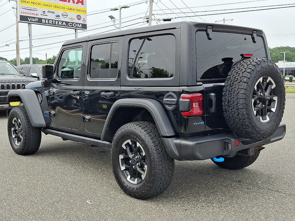 Used 2024 Jeep Wrangler 4xe Rubicon SUV