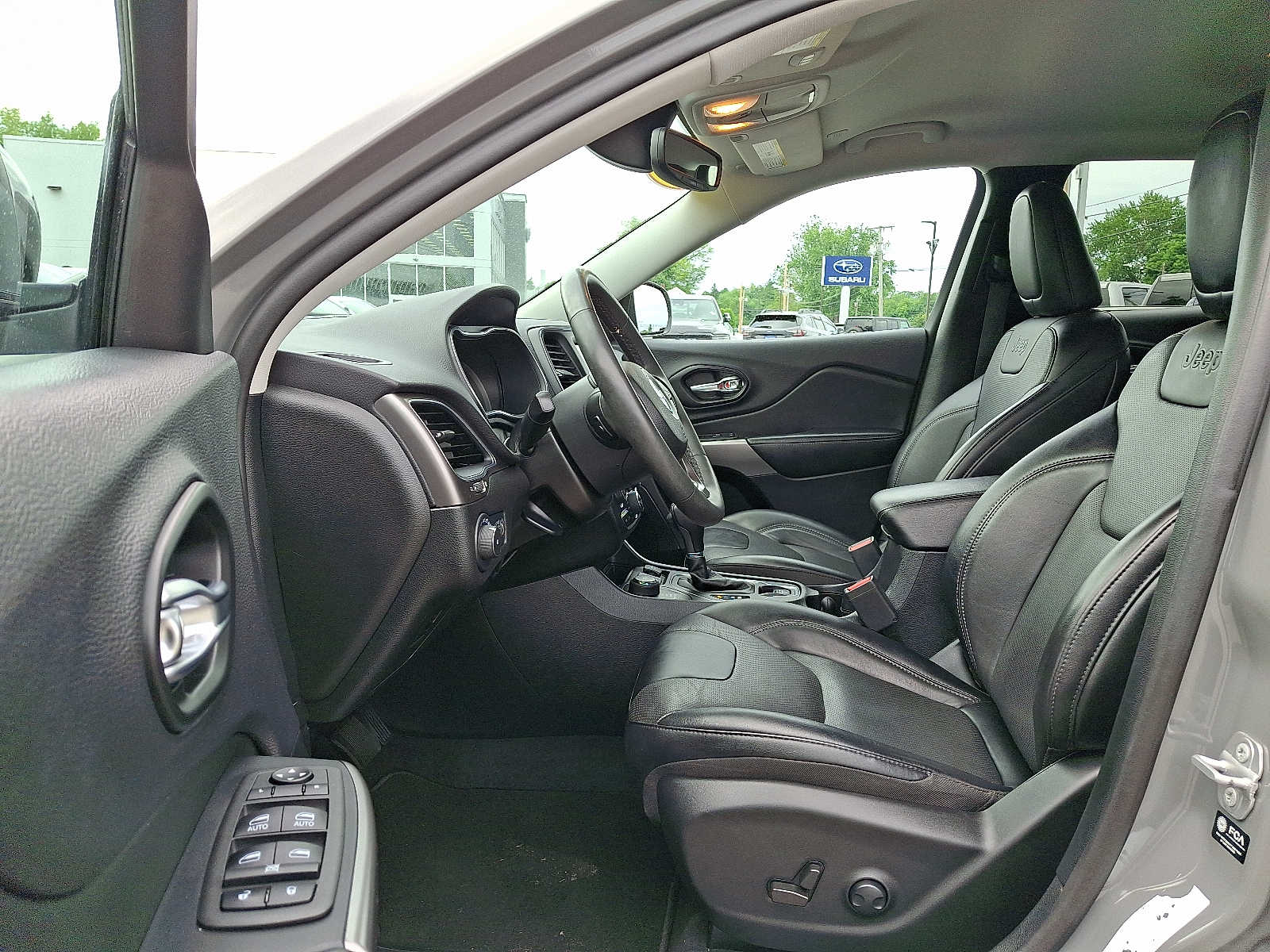 2022 Jeep Cherokee Latitude Lux - Photo 15