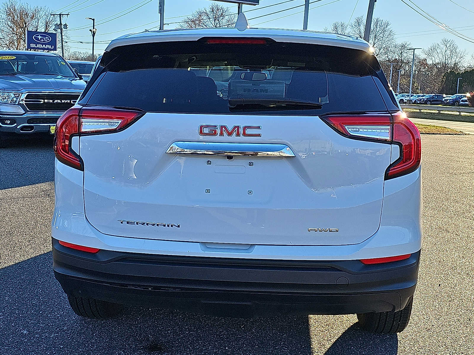 2024 Gmc Terrain SLE photo 2