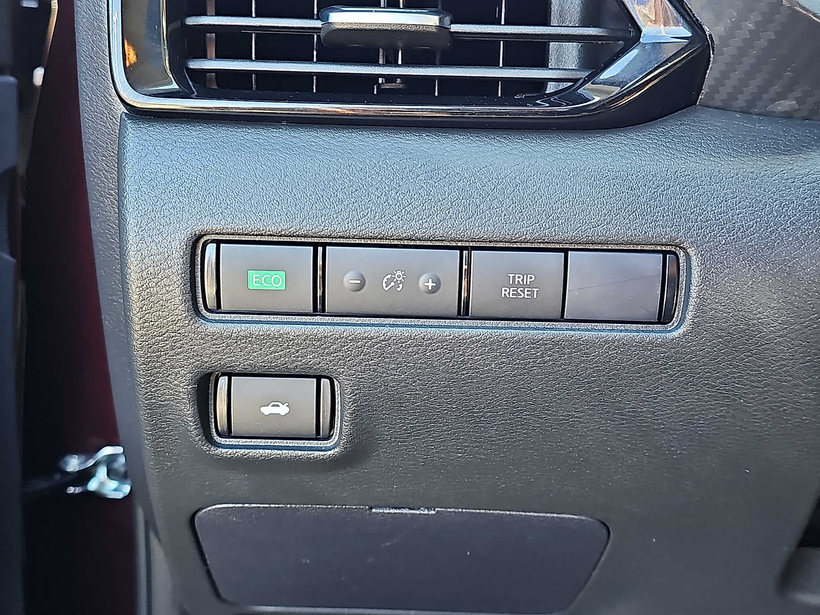 2024 Nissan Sentra SV - Photo 24