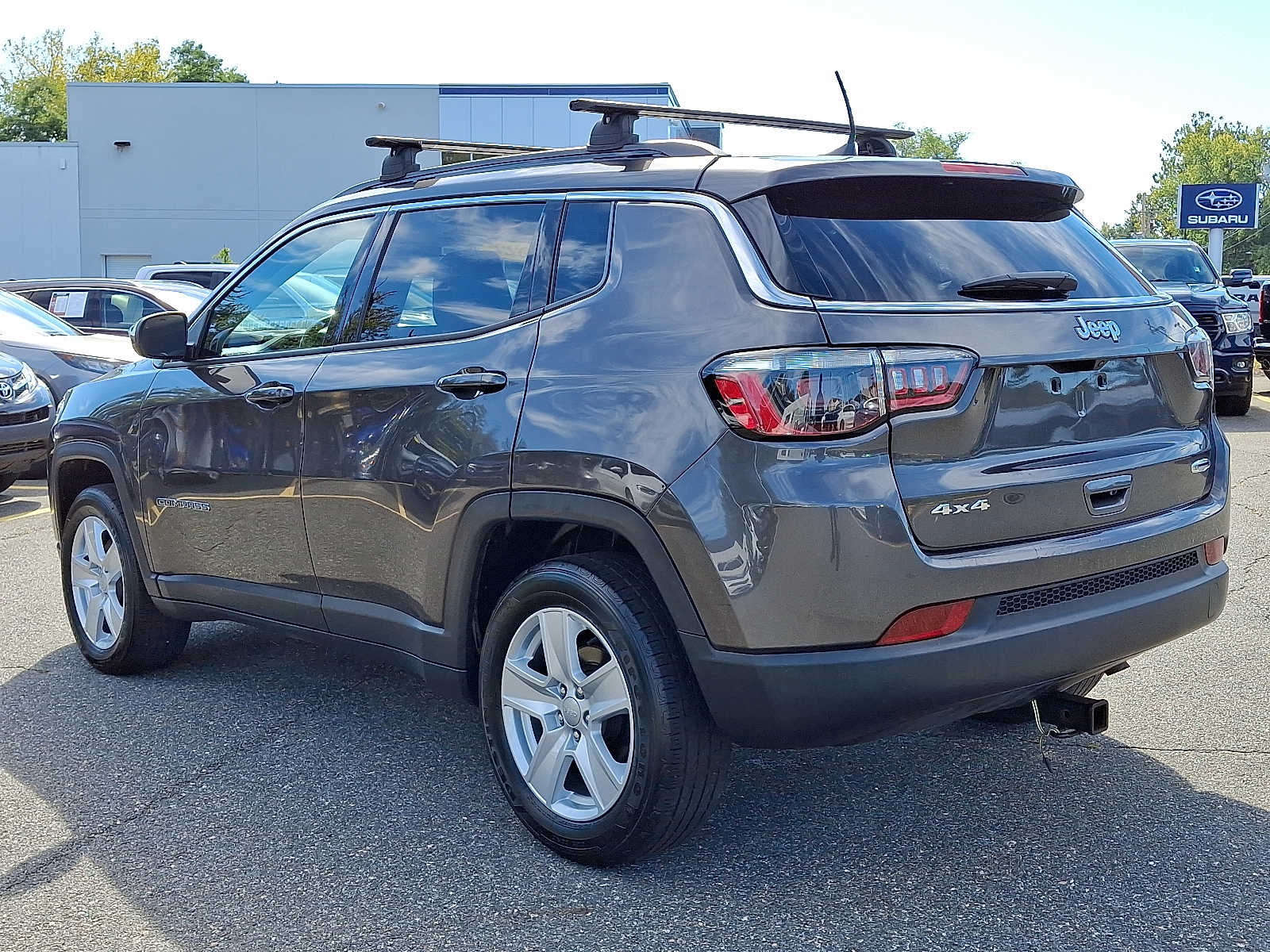 2022 Jeep Compass Latitude photo 4