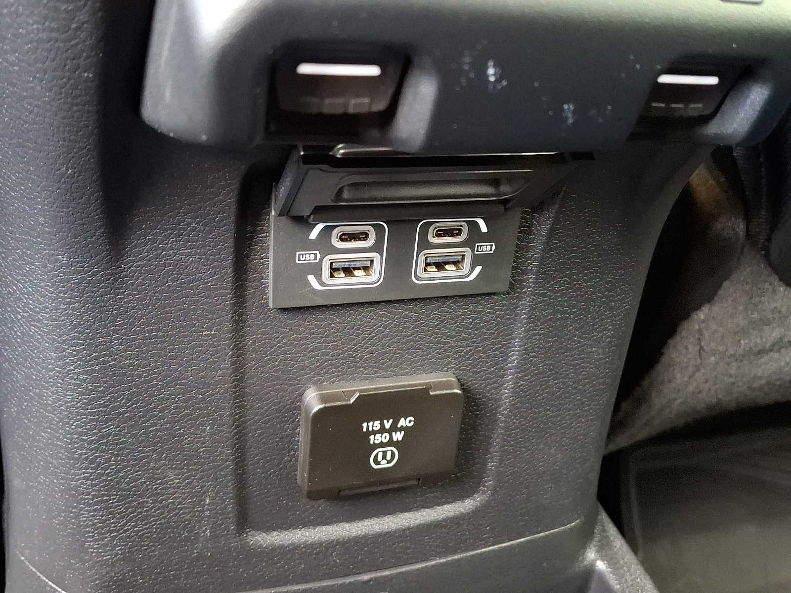 2022 Jeep Wrangler Unlimited Sahara 4XE - Photo 11