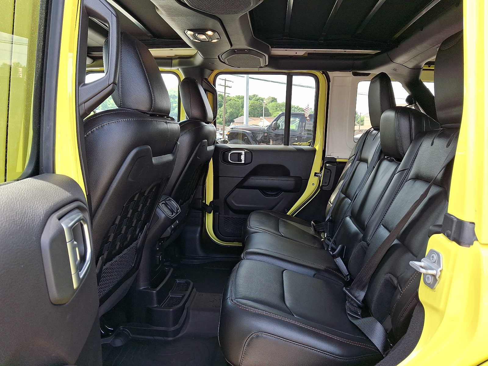 2023 Jeep Wrangler 4-Door Rubicon 392 - Photo 10
