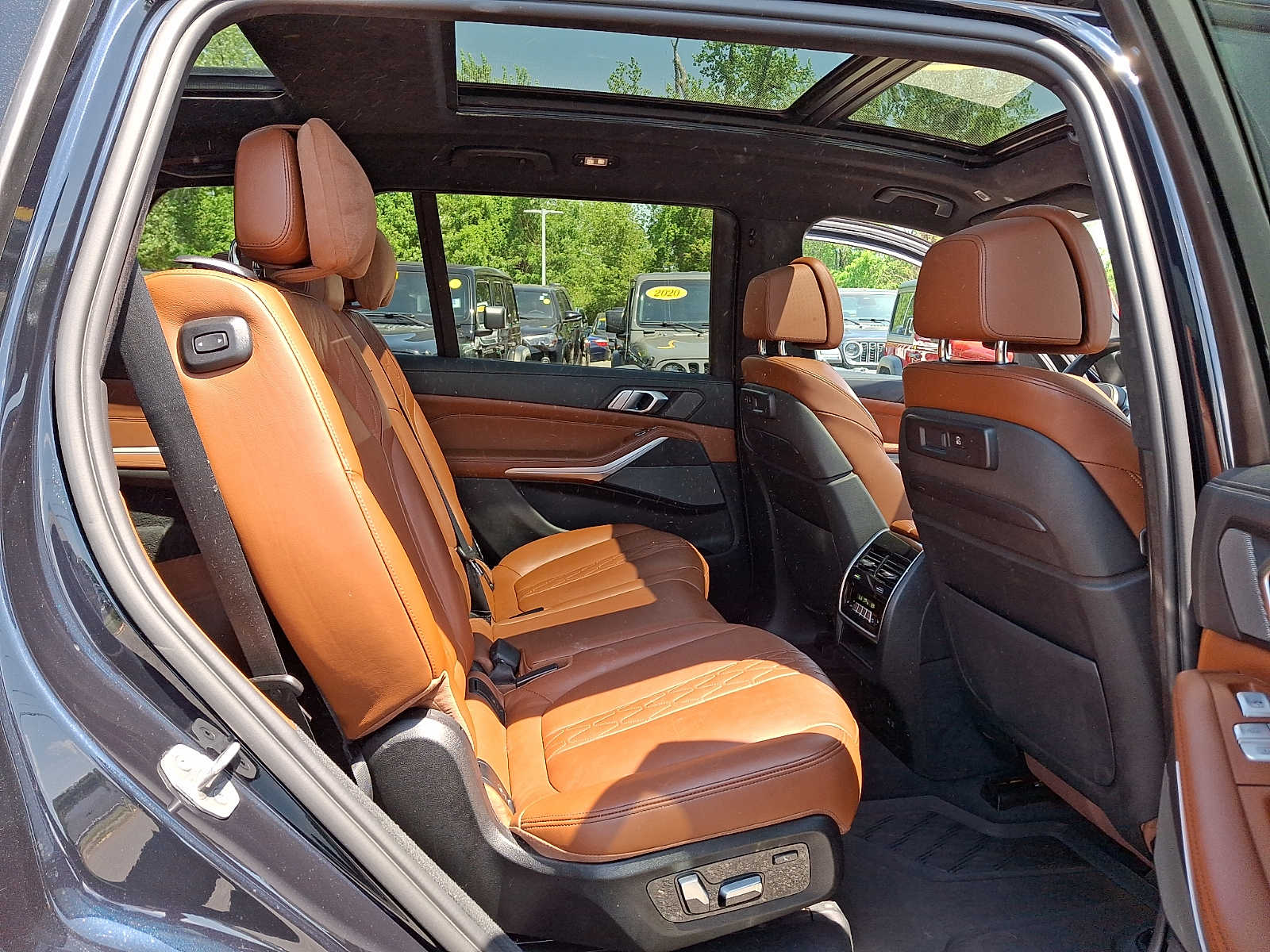 2022 BMW X7 M50i - Photo 14