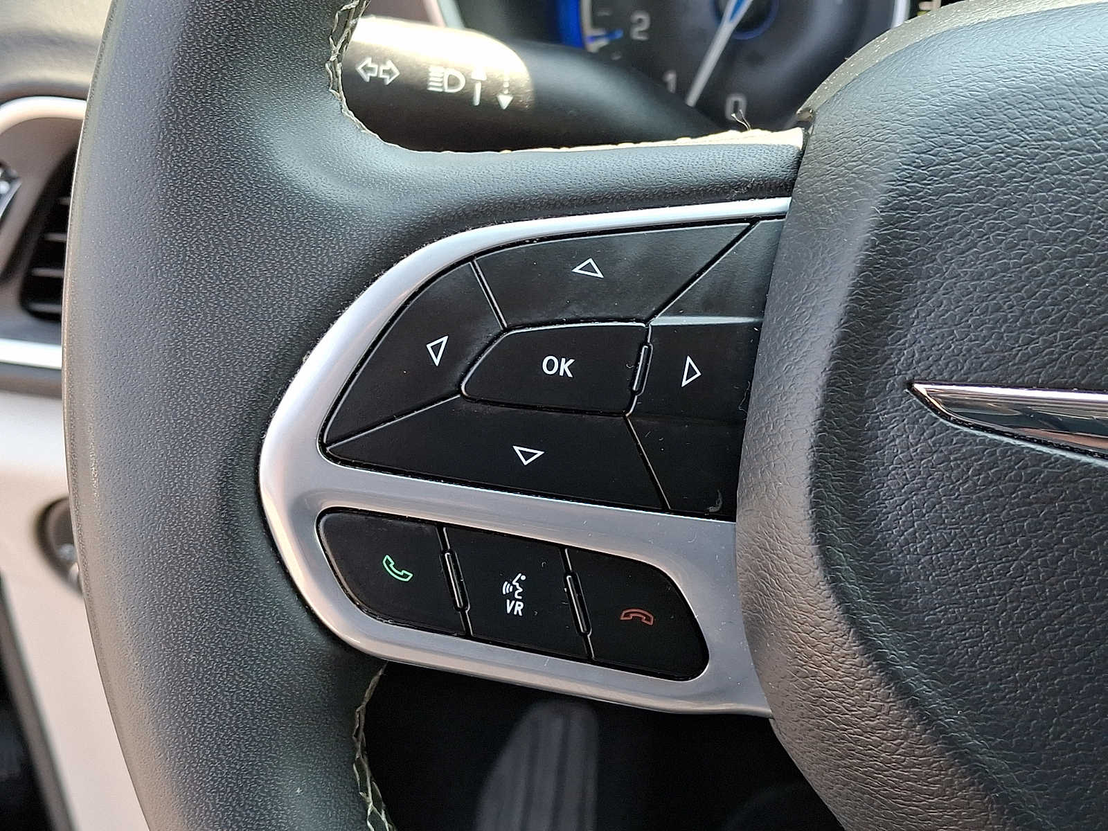 2024 Chrysler Pacifica Touring L - Photo 24