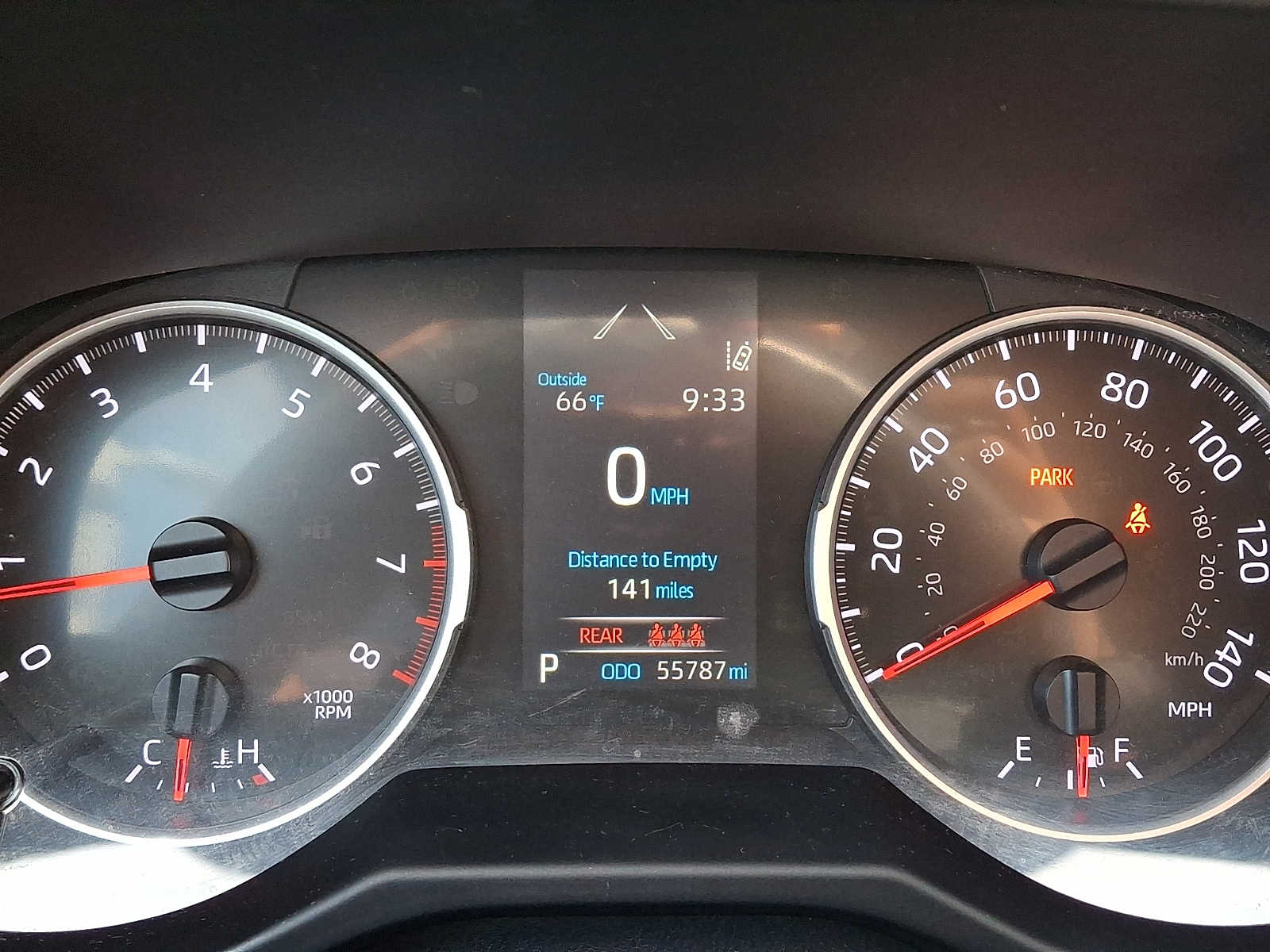 2020 Toyota RAV4 LE - Photo 19