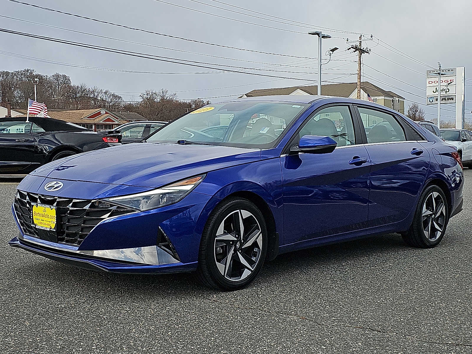 2023 Hyundai Elantra Limited photo 3