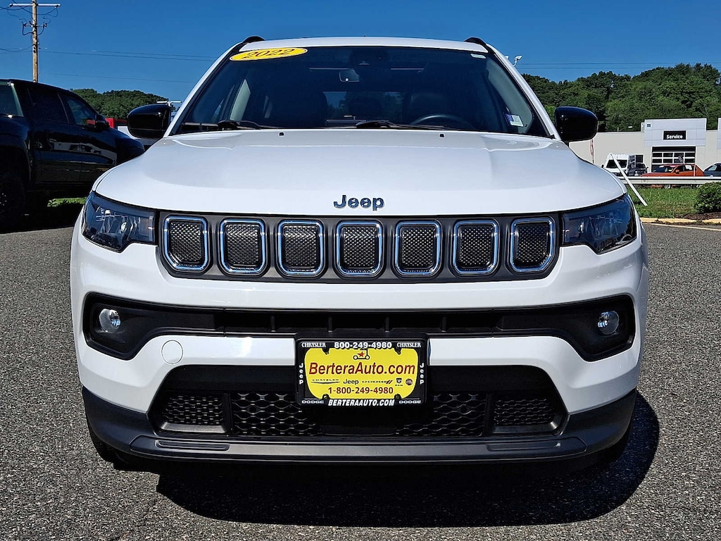 Used 2022 Jeep Compass Latitude Lux SUV