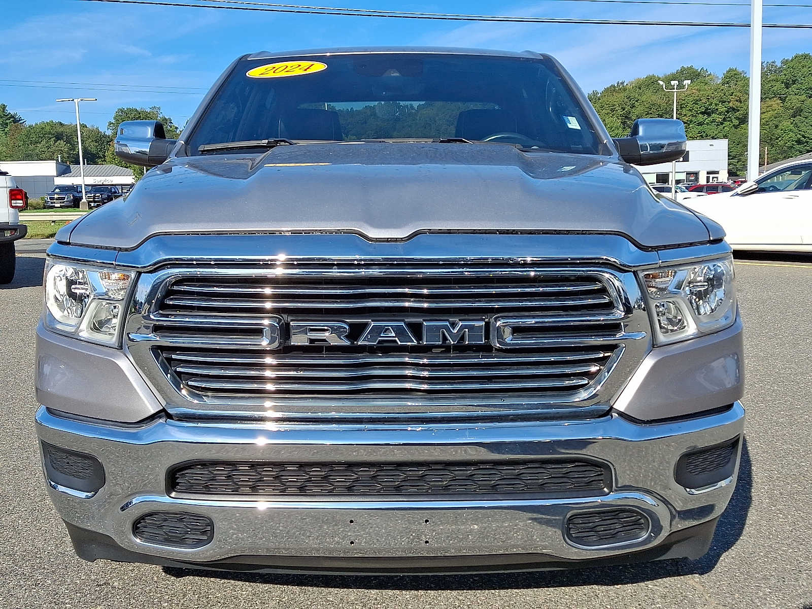 2024 Ram 1500 Laramie photo 2