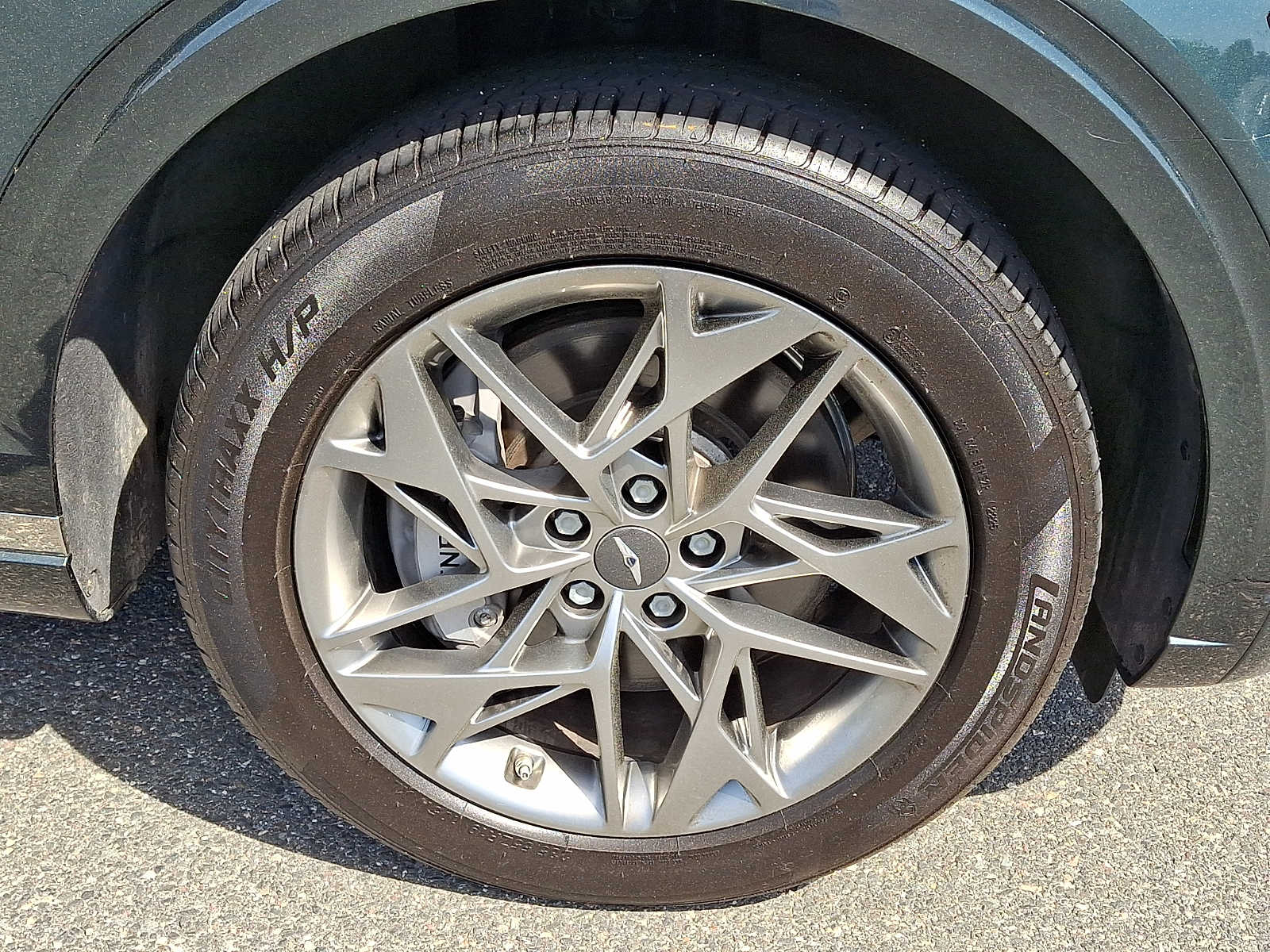 2024 GENESIS GV70 Standard - Photo 8