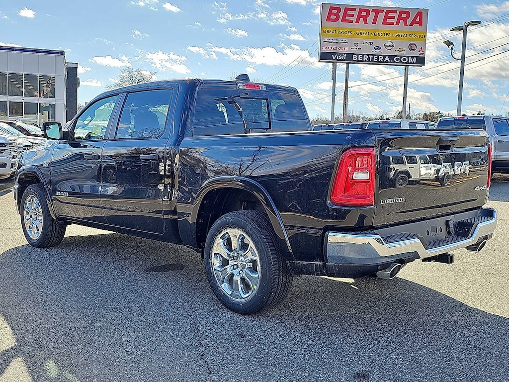 New 2026 Ram 1500 BIG HORN CREW CAB 4X4 5'7 BOX Pickup