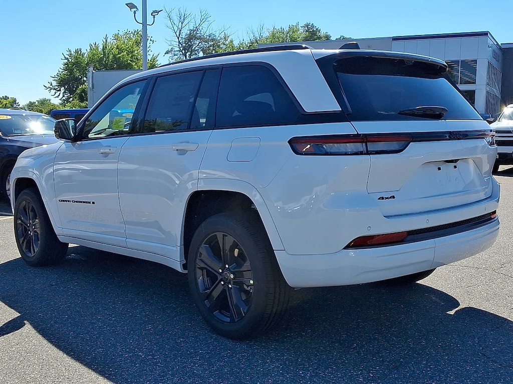 New 2027 Jeep Grand Cherokee 2 Row LIMITED 4X4 Sport Utility