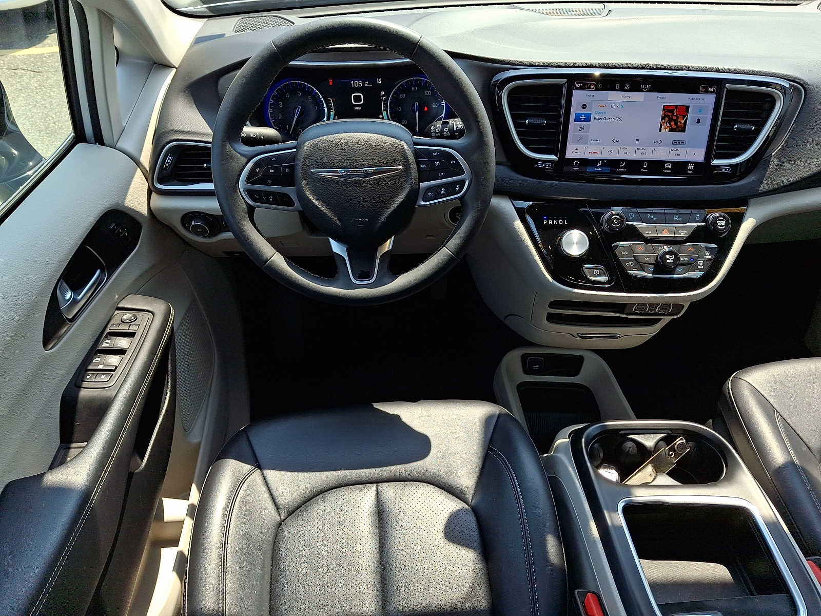 2024 Chrysler Pacifica Touring L - Photo 15