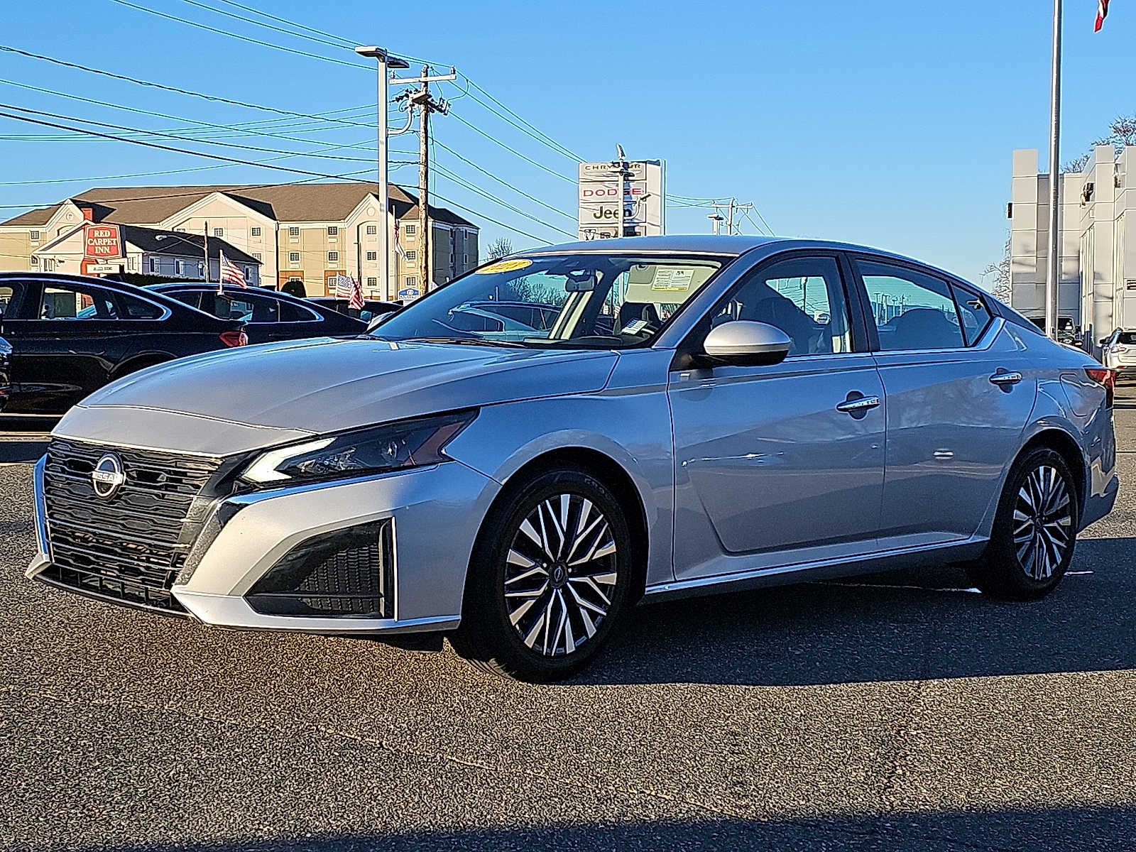 2023 Nissan Altima 2.5 SV photo 2