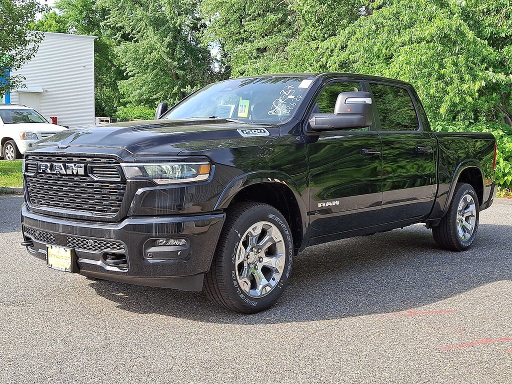 New 2026 Ram 1500 BIG HORN CREW CAB 4X4 5'7 BOX Pickup