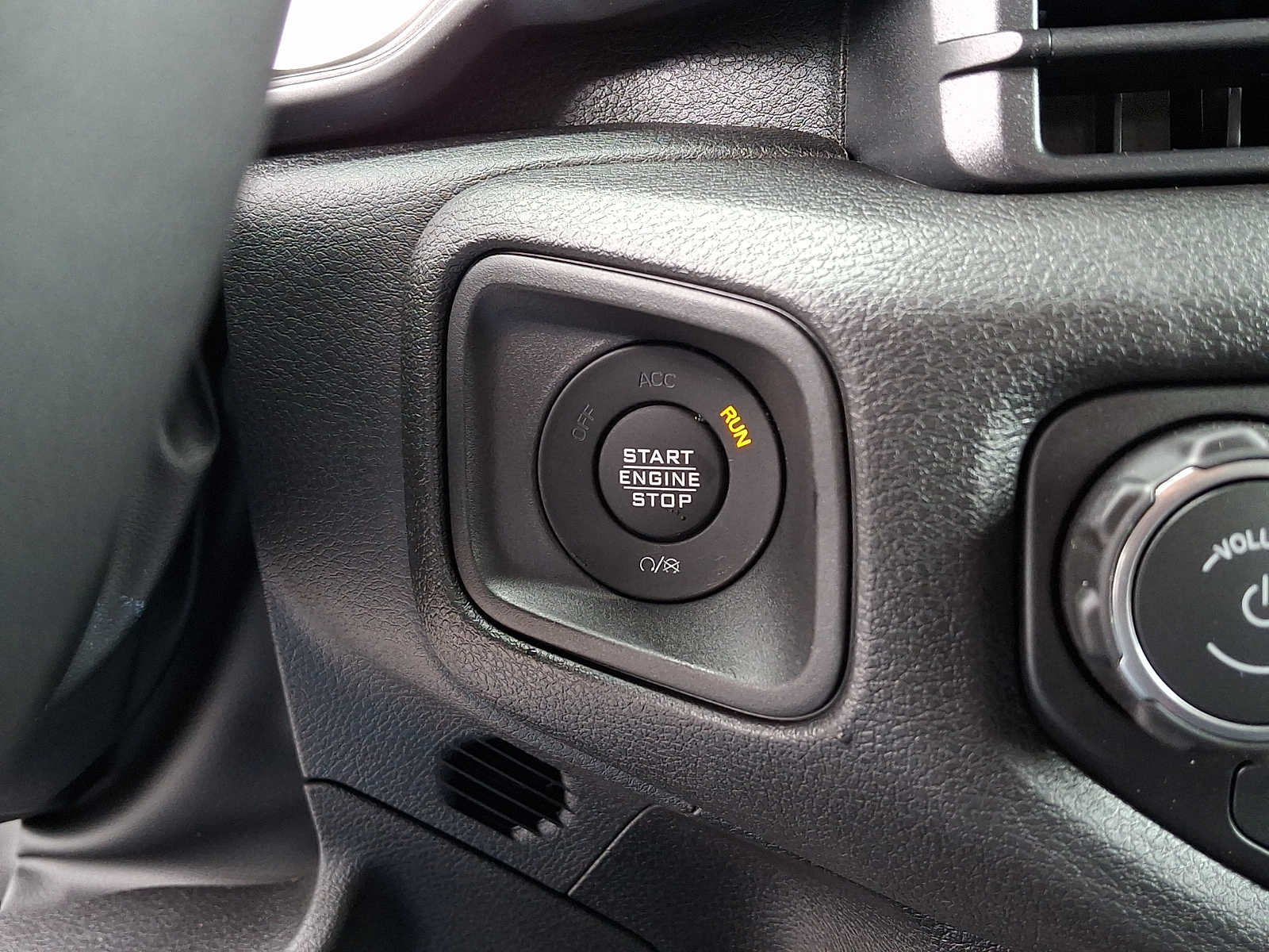2026 Jeep Gladiator Sport S - Photo 18
