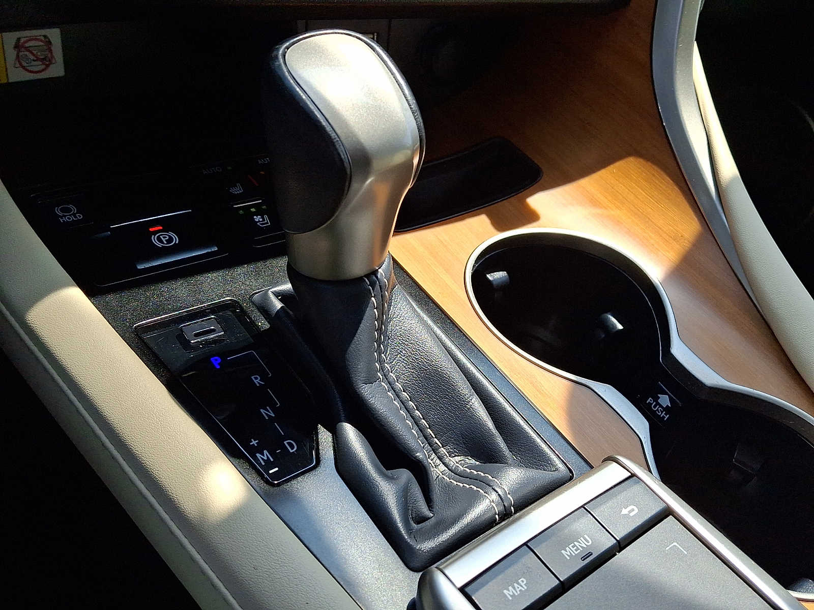 2021 Lexus RX 350 - Photo 17