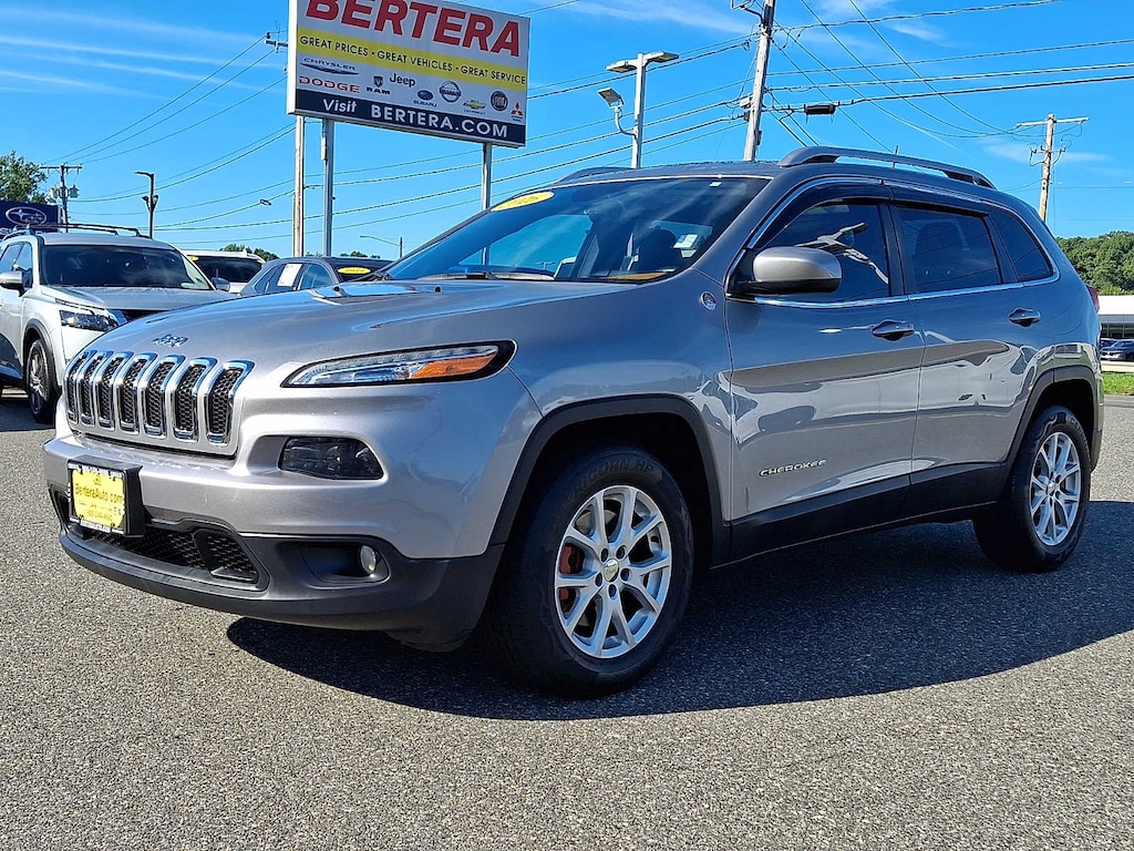 Certified 2016 Jeep Cherokee Latitude SUV