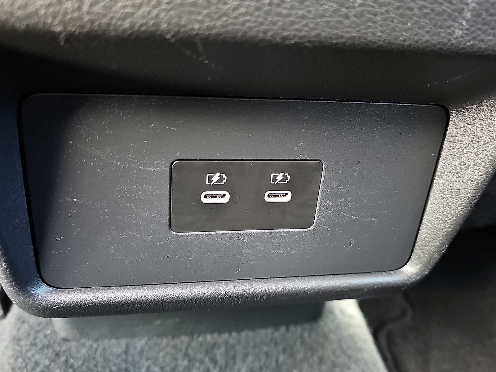 2024 Nissan Rogue SV - Photo 11