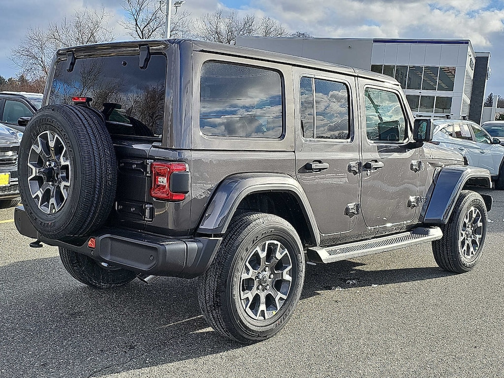 New 2026 Jeep Wrangler 4-DOOR SAHARA Sport Utility