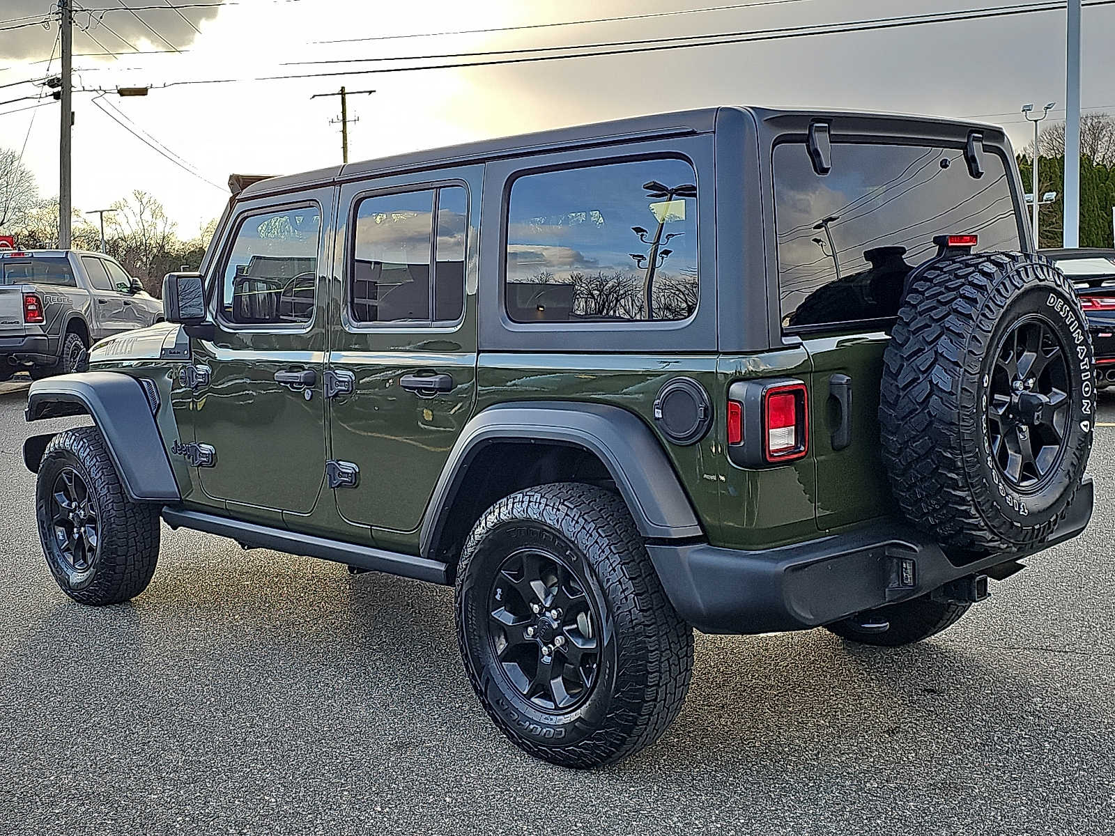 2020 Jeep Wrangler Unlimited Willys photo 3