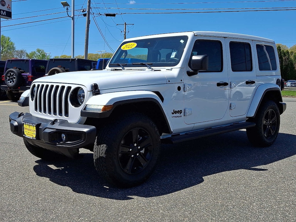 Used 2022 Jeep Wrangler Unlimited Sahara Altitude SUV