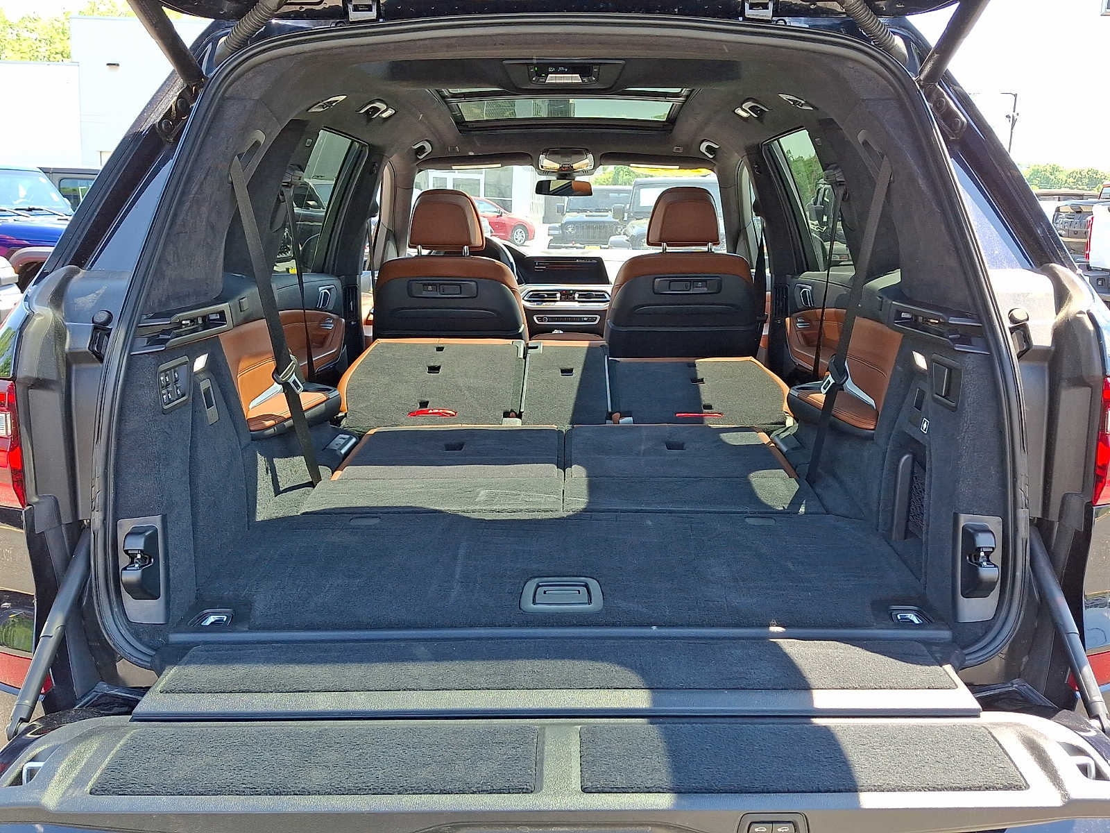 2022 BMW X7 M50i - Photo 37