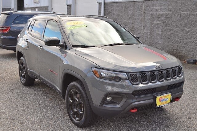 2023 Jeep Compass Trailhawk photo 2