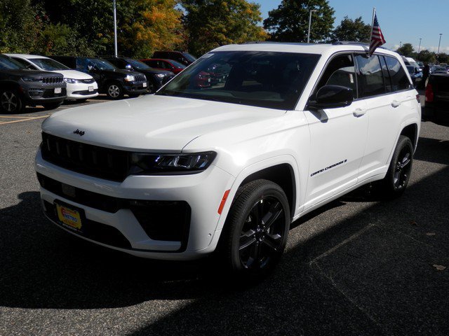 New 2027 Jeep Grand Cherokee 2 Row LIMITED 4X4 Sport Utility