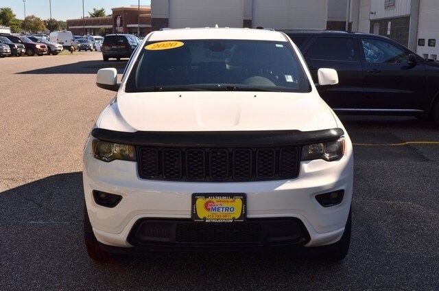 2020 Jeep Grand Cherokee Altitude photo 3