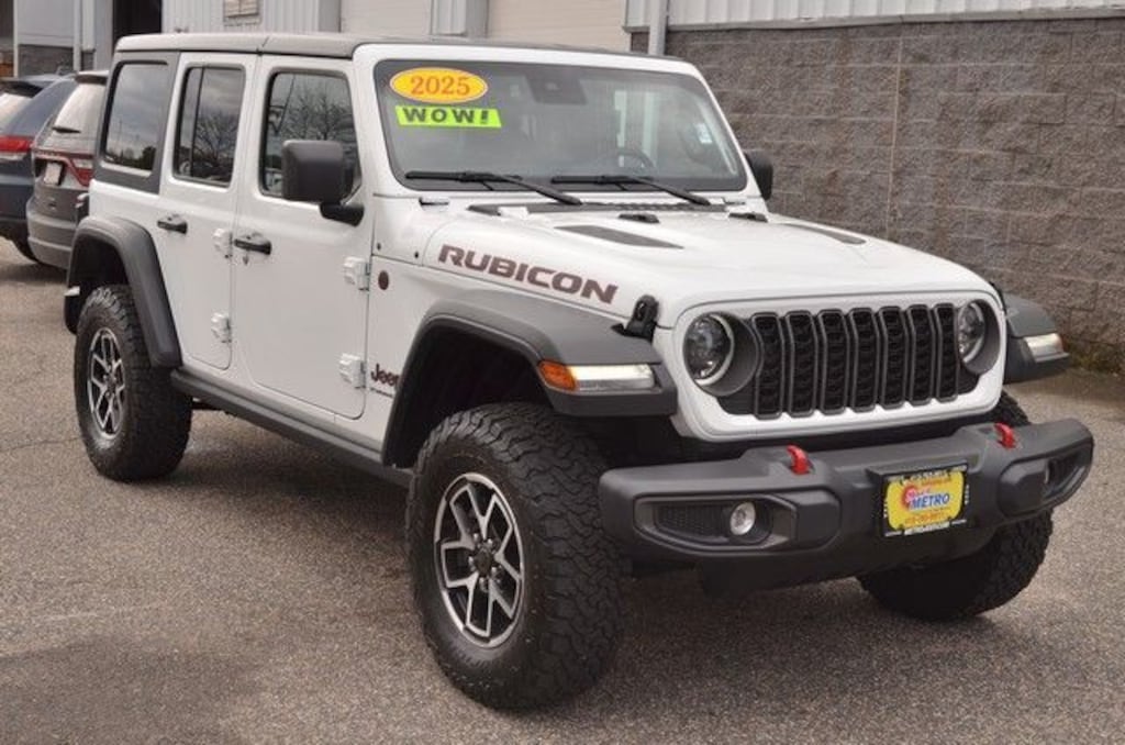 Used 2025 Jeep Wrangler