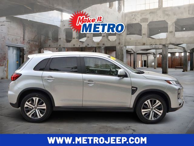 2025 Mitsubishi Outlander Sport's photo