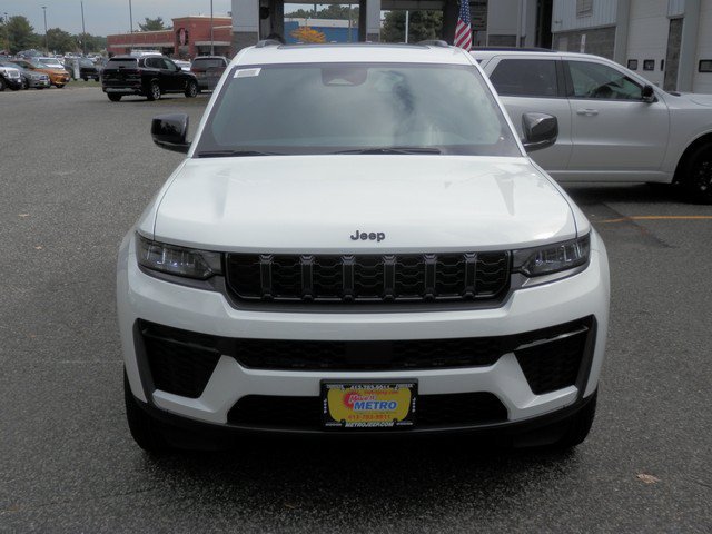 New 2027 Jeep Grand Cherokee L 3 Row LAREDO 4X4 Sport Utility