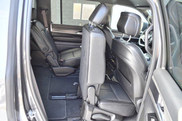 2024 Jeep Wagoneer Series III - Photo 37