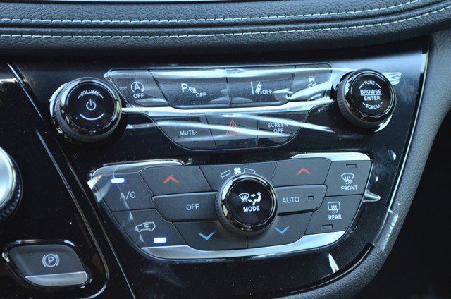 2026 Chrysler Pacifica Select - Photo 29