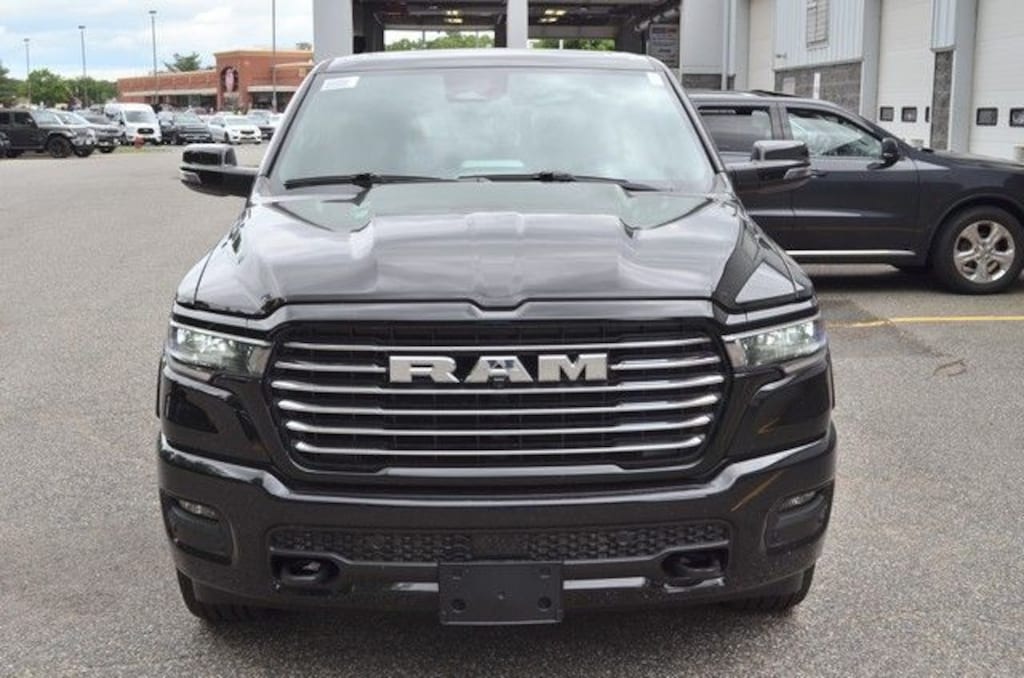 New 2026 Ram 1500 LARAMIE CREW CAB 4X4 5'7 BOX Pickup