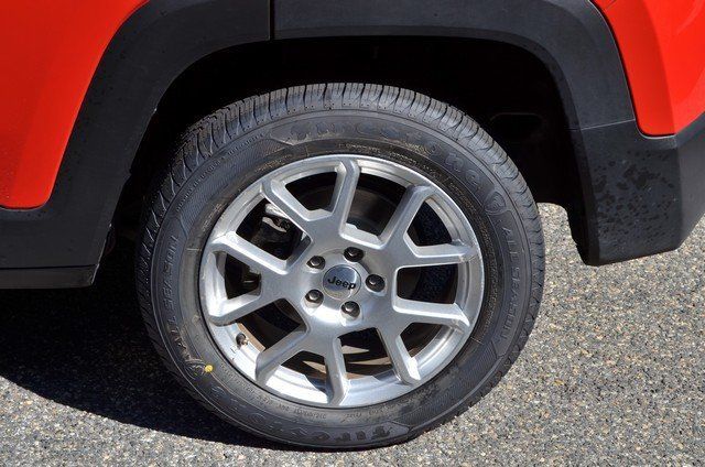 2022 Jeep Renegade Latitude - Photo 12