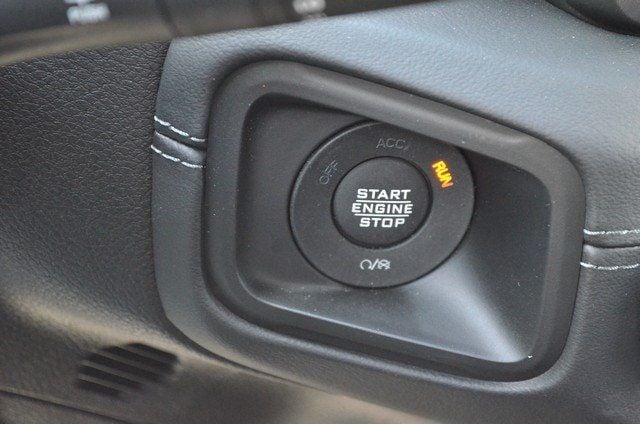 2025 Jeep Wrangler 4-Door Rubicon 392 Final Edition - Photo 26