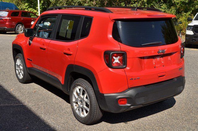 2022 Jeep Renegade Latitude - Photo 6
