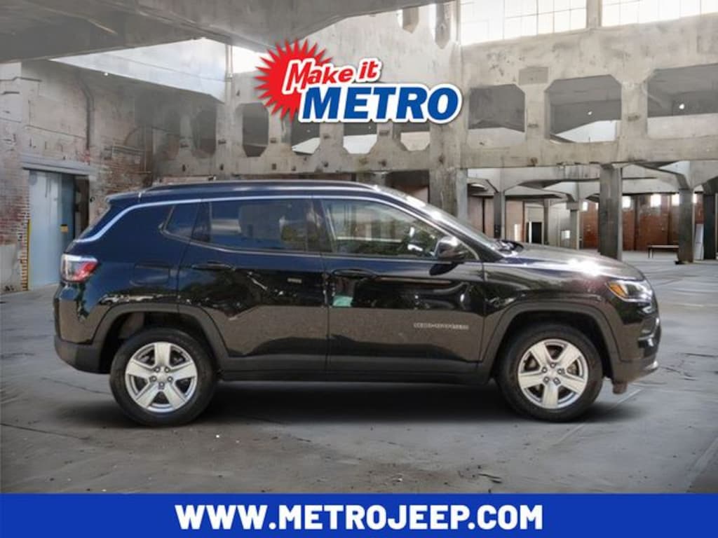 Used 2022 Jeep Compass Latitude SUV