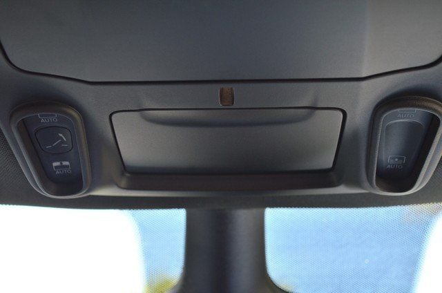 2026 Chrysler Pacifica Select - Photo 33