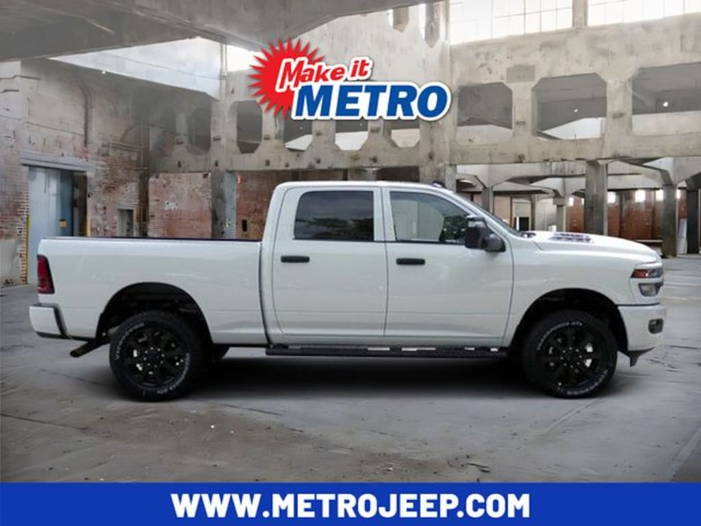 New 2026 Ram 2500 BLACK EXPRESS CREW CAB 4X4 6'4 BOX Pickup