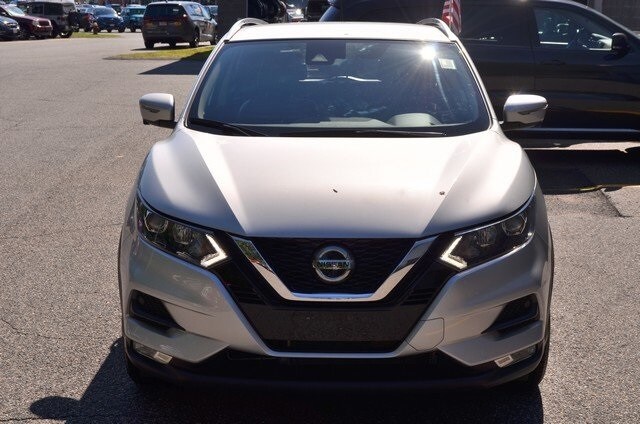 2022 Nissan Rogue Sport SV photo 3