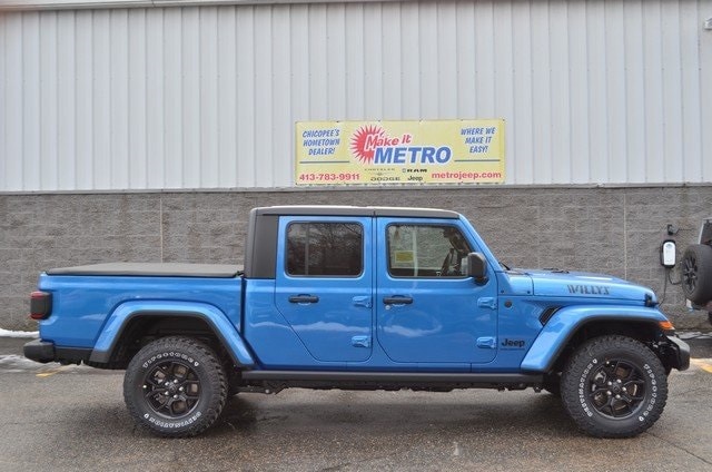 2026 Jeep Gladiator Willys's photo