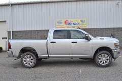 2026 Ram 2500 BIG HORN CREW CAB 4X4 6'4 BOX Pickup