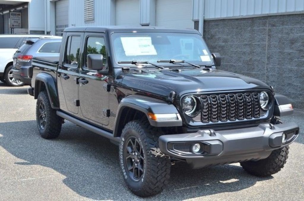 New 2026 Jeep Gladiator WILLYS 4X4 Pickup